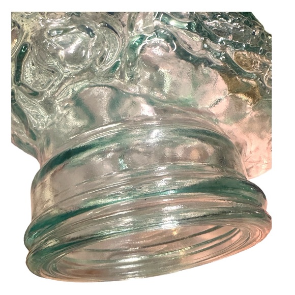 Fabulous Textured Heavyweight Glass Skull Sculpture w/ Star Lights (EUC) - Picture 15 of 15